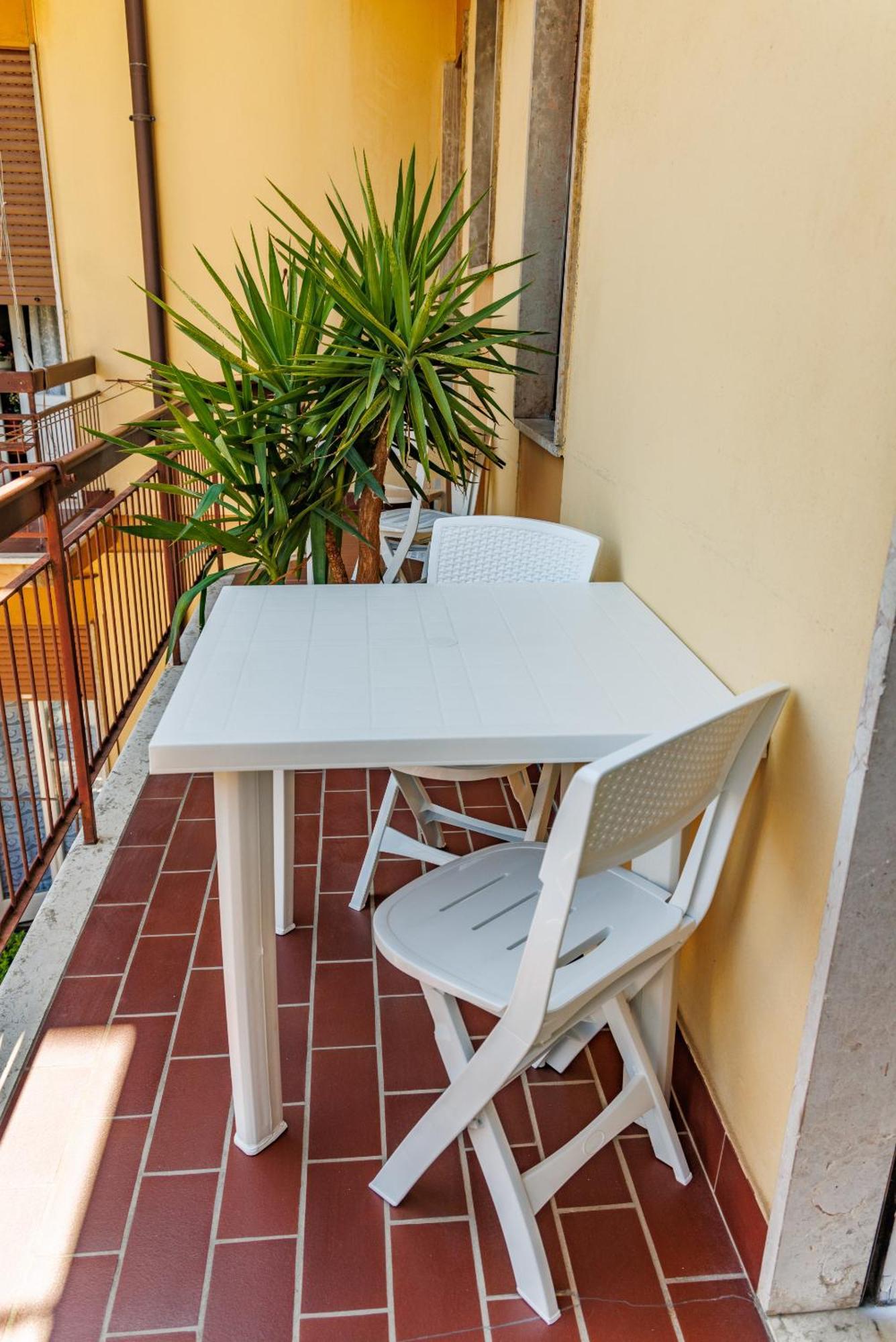 Laura Home Verona Bagian luar foto
